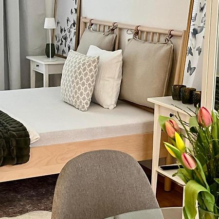 Gemuetliches Studio Apartment Wina Bagian luar foto