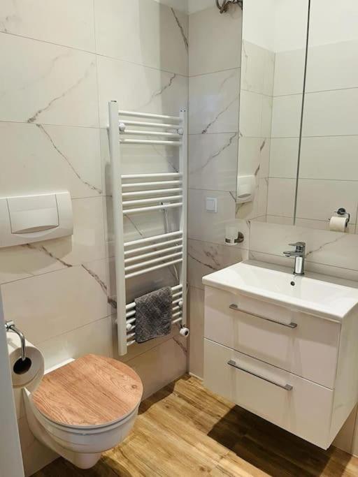 Gemuetliches Studio Apartment Wina Bagian luar foto